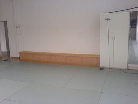 09